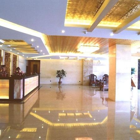 Chuxiong Mansion Yi Ren Hotel- Kunming Extérieur photo