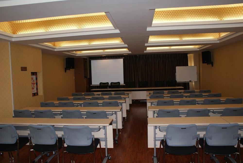 Chuxiong Mansion Yi Ren Hotel- Kunming Extérieur photo